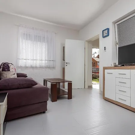 Fuer 2 Personen Ca 28 Qm In Pula, Istrien Istrische Riviera アパート